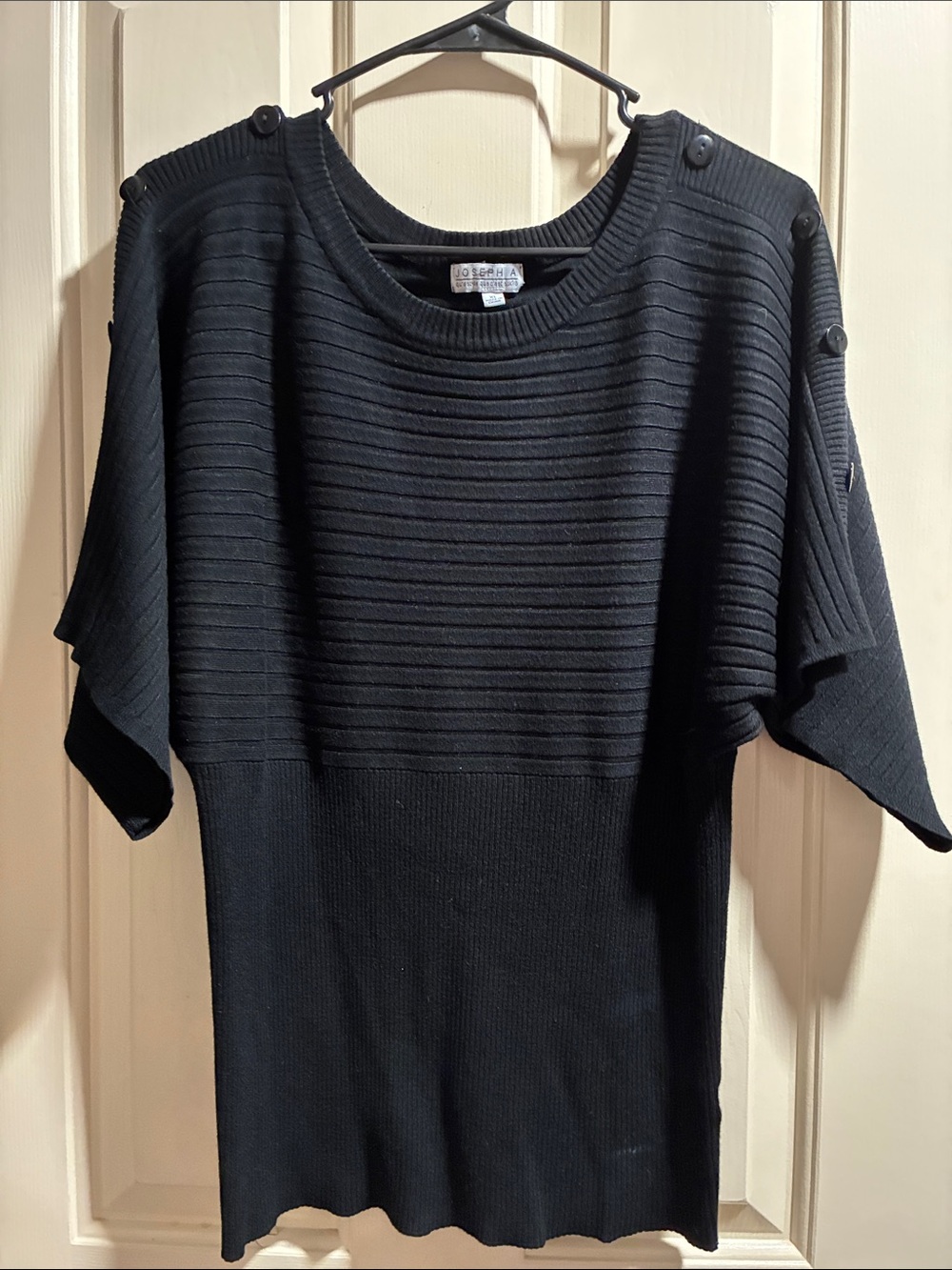 Joseph A Black Ribbed Short-Sleeve Knit Top with Shoulder Buttons